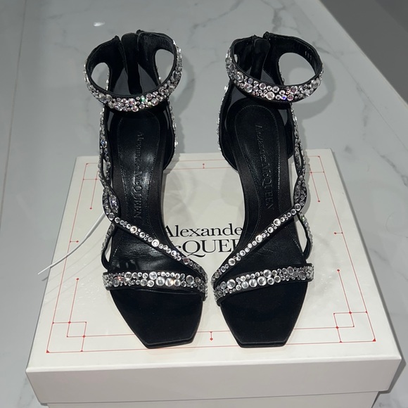 Alexander McQueen Shoes - Alexander McQueen heels